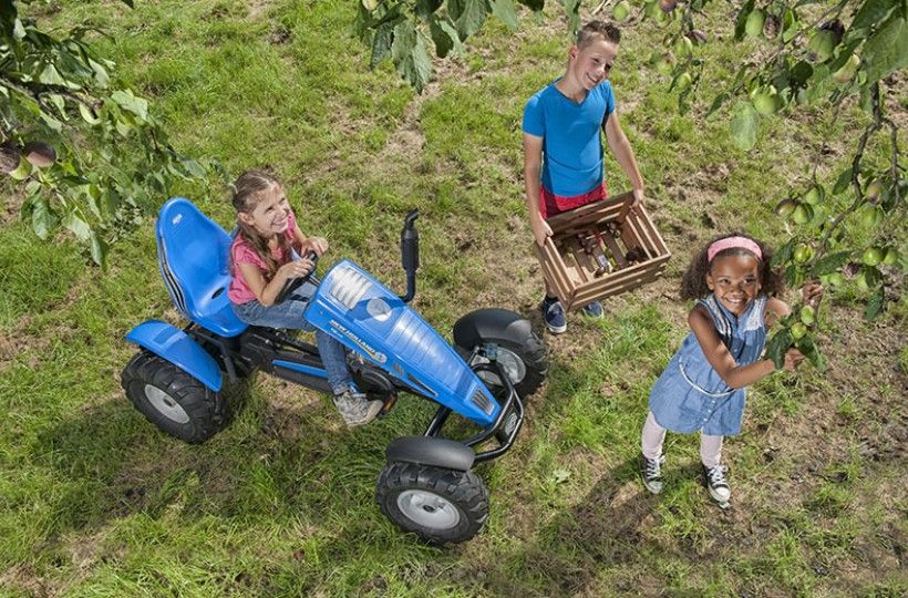 Веломобиль 3-х скоростной Berg New Holland BFR-3